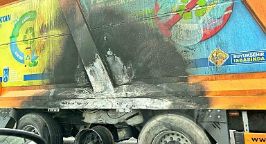 Ankara Büyükşehir Belediyesi'ne ait tır alev aldı