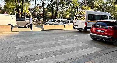 Ankara'da bir sürücü yaya geçidinde tartıştığı kadını yumrukladı