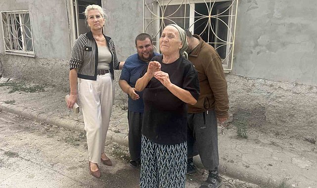 Anne ve 2 engelli oğlu yıllarca bu çöp evde yaşadı