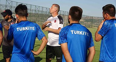 Anne ve babasının sesi oldu, şimdi ise ay-yıldızlı forma için çalışıyor