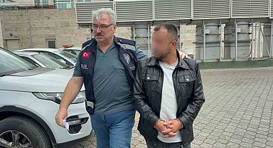 Annesini darbettiği iddiasıyla gözaltına alındı