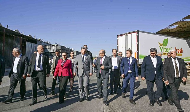 Antalya Toptancı Halleri'nin ilk 8 ayında yaklaşık 20 milyar TL işlem hacmine ulaşıldı