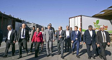 Antalya Toptancı Halleri'nin ilk 8 ayında yaklaşık 20 milyar TL işlem hacmine ulaşıldı