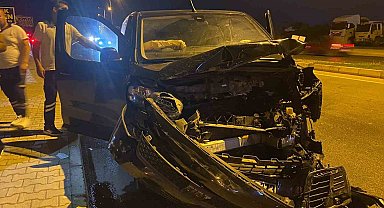 Antalya'da 3 aracın karıştığı kazada 5 kişi yaralandı