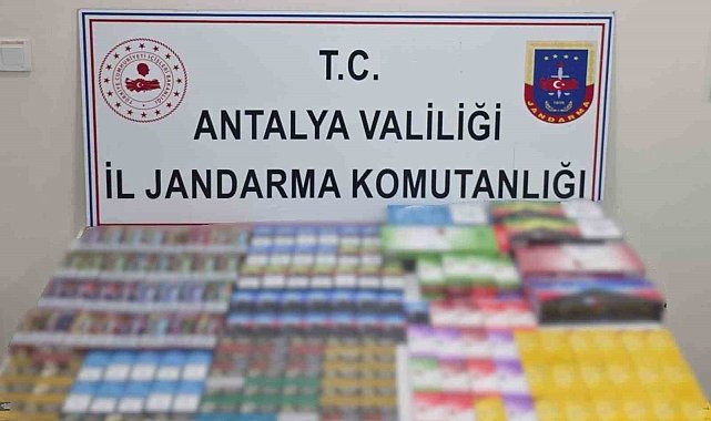 Antalya'da kaçak sigara operasyonu