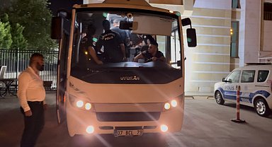 Antalya'daki rüşvet soruşturmasında 5 tutuklama, 9 adli kontrol kararı