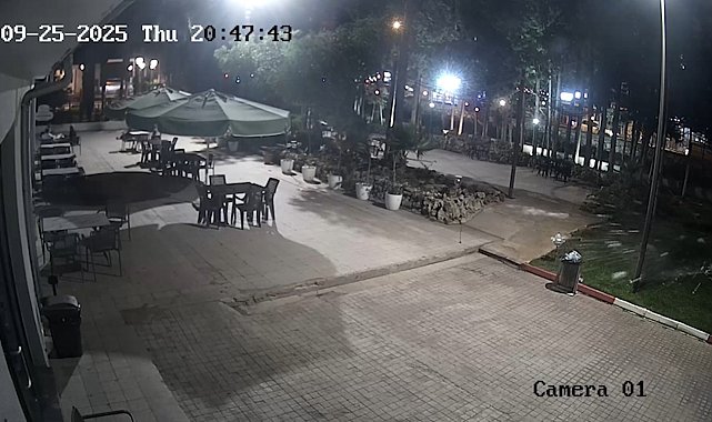Antalya'ya gökten buz kütlesi düştü