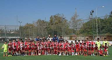 Antalyaspor Futbol Okullarında 2025-2026 kış dönemi başladı