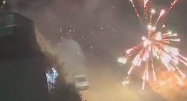 Araçtan atılan havai fişek yangına yol açtı