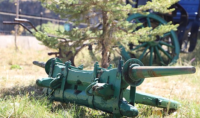 Ardahan'da eski tarım araç gereçleri ve eşyalar sergileniyor