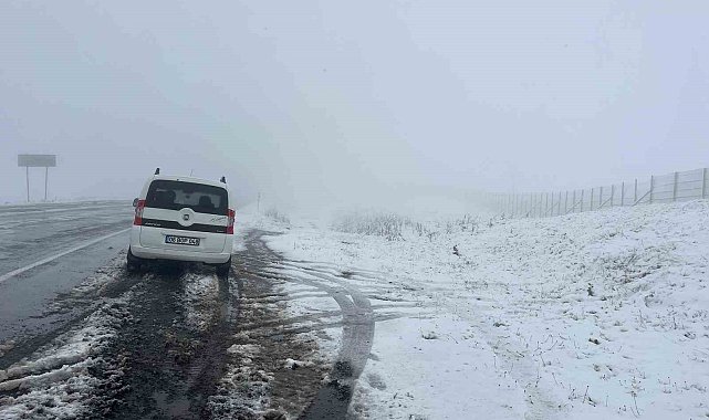 Ardahan'da karla mücadele çalışmaları başladı