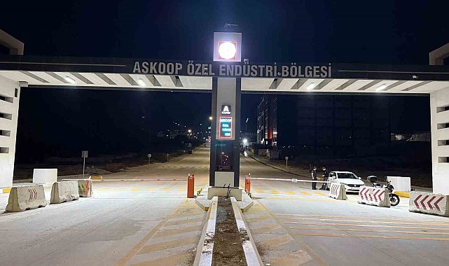 Arnavutköy'de korkutan yangın
