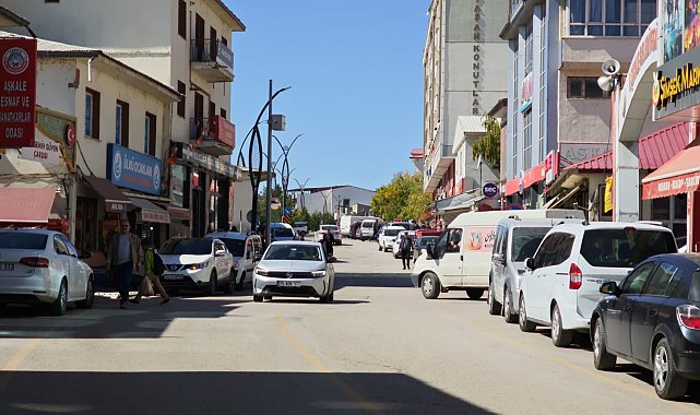 Aşkale'de 4.4 büyüklüğünde deprem paniğe neden oldu