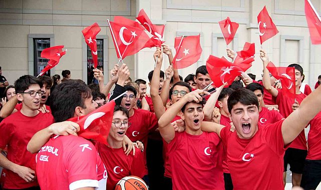 Avrupa ikincisi A Milli Erkek Basketbol Takımı, Türkiye'ye döndü