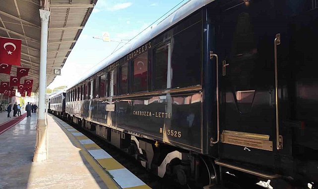 Avrupa'nın nostaljik treni rotasını yeniden Türkiye'ye çevirdi: Orient Ekspres 1 Ekim'de İstanbul'a ulaşacak