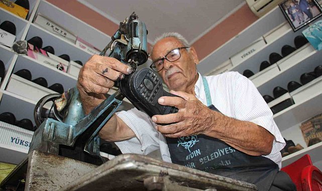 Ayakkabı doktoru Nail Usta, 75 yıldır baba mesleğini yapıyor