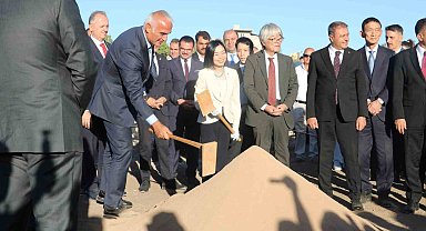 Ayanlar Höyük'te kazı çalışmaları başladı: İlk kazmayı Japon Altes Prensesi Akiko Mikasa vurdu