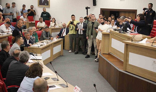 Aydın Büyükşehir Belediye Meclisi 2. defa ertelendi