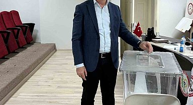 Aydın Eczacı Odası Başkanı Karaarslan 7. defa güven tazeledi