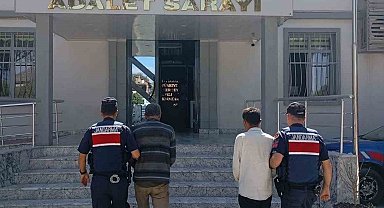 Aydın'da 63 kilo kuru incir çalarken suçüstü yakalandılar