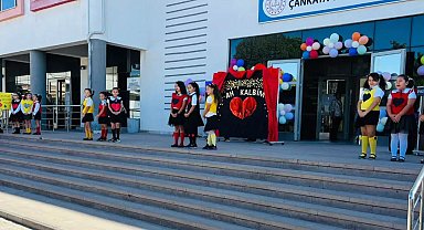 Ayvacık'ta İlköğretim Haftası kutlandı