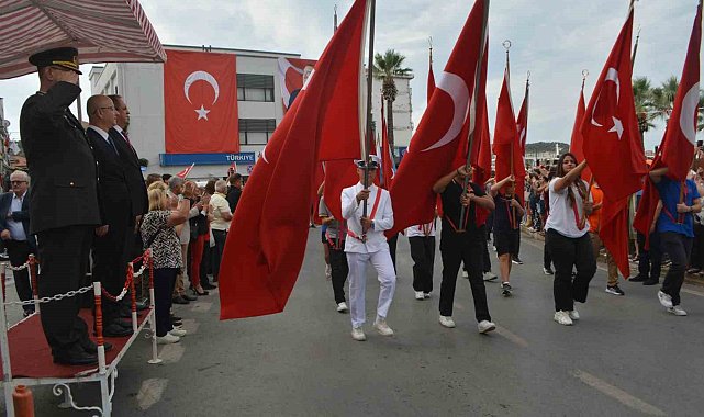 Ayvalık'ın düşman işgalinden kurtuluşunun 103. Yıl dönümü coşkuyla kutlandı