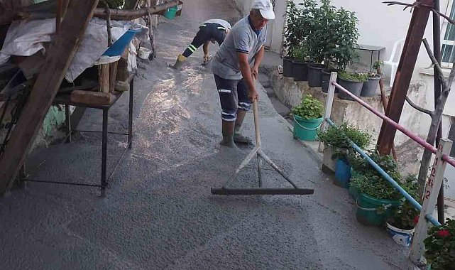 Babadağ'ın Gazi Mahallesinde tamamlanan yol çalışmaların ardından hizmete sunuldu