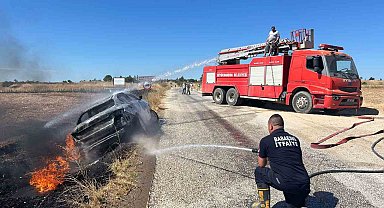Babaeski'de otomobil yangını