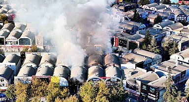 Bağcılar İSTOÇ'ta yangın: 17 işyeri hasar gördü