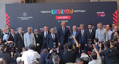 Bakan Ersoy ve Başkan Büyükkılıç, Türkiye Kültür Yolu Festivali'nin startını verdi