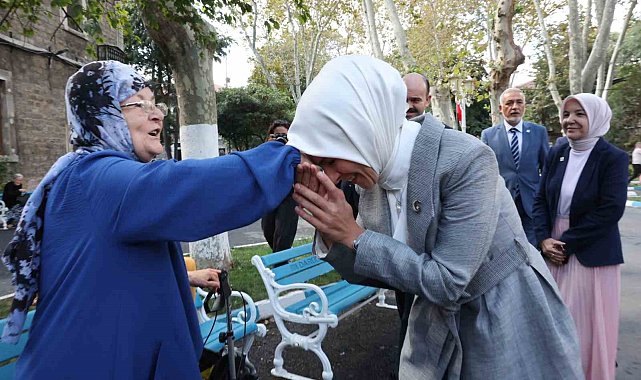 Bakan Göktaş, Darülaceze bağışçılarıyla bir araya geldi