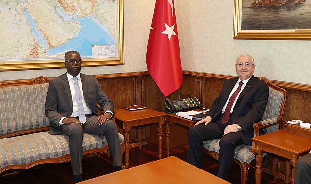 Bakan Güler, Nijer Savunma Bakanı Orgeneral Salifou Mody ile bir araya geldi