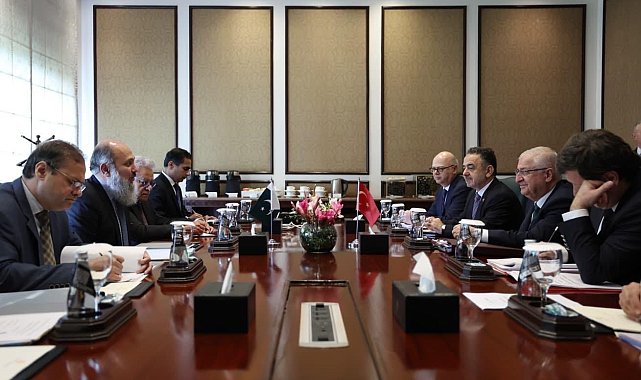 Bakan Güler, Pakistan Ticaret Bakanı Khan ile bir araya geldi