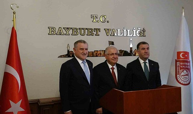 Bakan Güler ve Bakan Bak Bayburt'ta