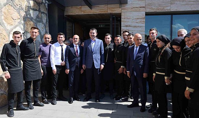 Bakan Kurum: "Deprem bölgesinde her üç depremzededen ikisi evine kavuştu"