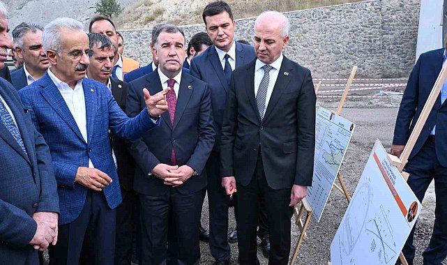 Bakan Uraloğlu, Kop Tüneli'ndeki çalışmaları yerinde inceledi