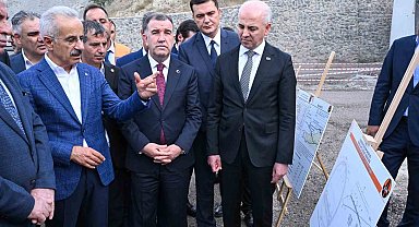 Bakan Uraloğlu, Kop Tüneli'ndeki çalışmaları yerinde inceledi