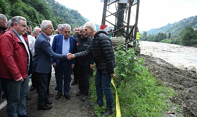 Bakan Uraloğlu: " Yollarımızı en kısa sürede güvenli hale getirmek için aralıksız çalışıyoruz"