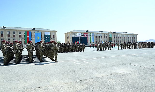 Bakü'de özel kuvvetlerin katıldığı tatbikat