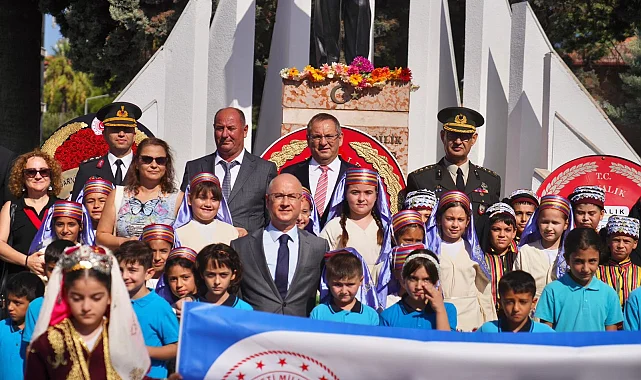 Balıkesir Ayvalık'ta kurtuluşun 103. yıl coşkusu