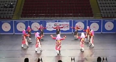 Balıkesirli folklorcular göz doldurdu