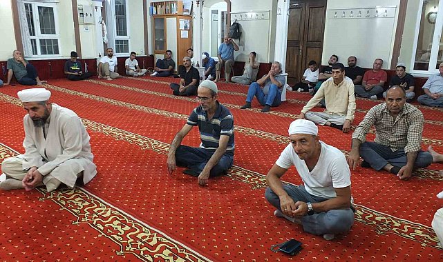 Balıkesirli imamın vaazları 3 ilçeden vatandaşları buluşturuyor