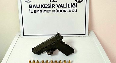 Bandırma'da kaçak sigara ve silah operasyonu