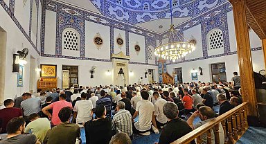 Bandırma'da Mevlid Kandili'nde camiler doldu taştı