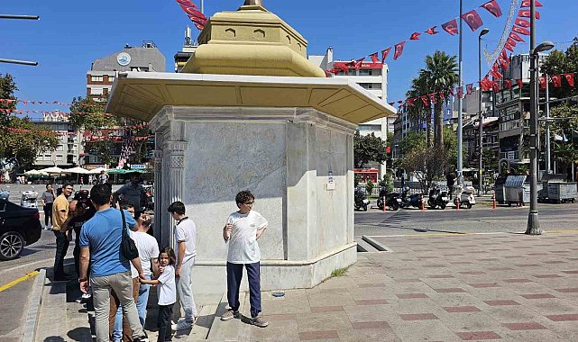 Bandırma'da su kesintisi cuma namazı öncesi zorladı: Vatandaşlar market sularıyla abdest aldı