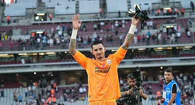 Barış Alper, Singo ve Uğurcan Çakır, taraftarlara 3'lü çektirdi