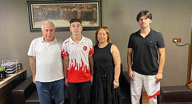 Başarılı sporculara eğitim bursu