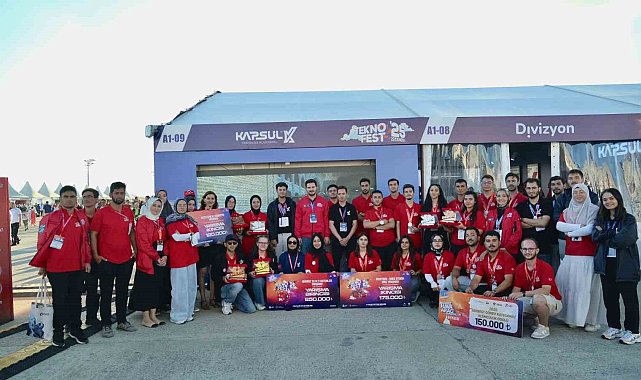 Başkan Altay "2025 TEKNOFEST İstanbul"dan 18 ödülle dönen kapsül takımlarını tebrik etti