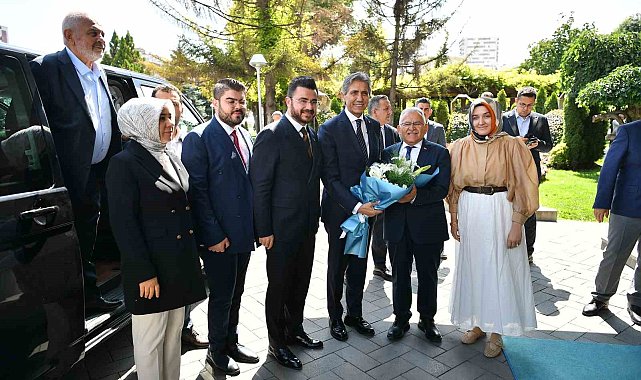 Başkan Büyükkılıç, AK Parti Genel Başkan Yardımcısı Demir'i ağırladı