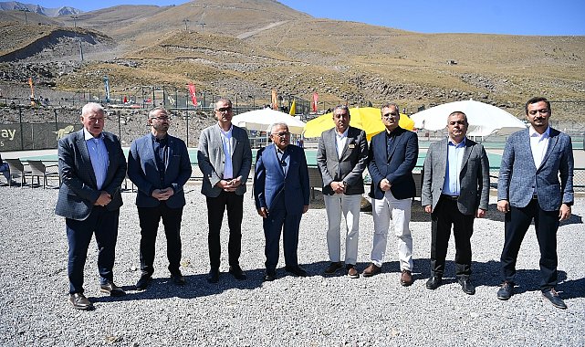 Başkan Büyükkılıç, Erciyes'teki Dünya Tenis Turu'na ev sahipliği yapan büyükşehir yatırımlarını inceledi